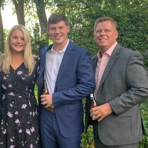 Meet your Posher, Bradley